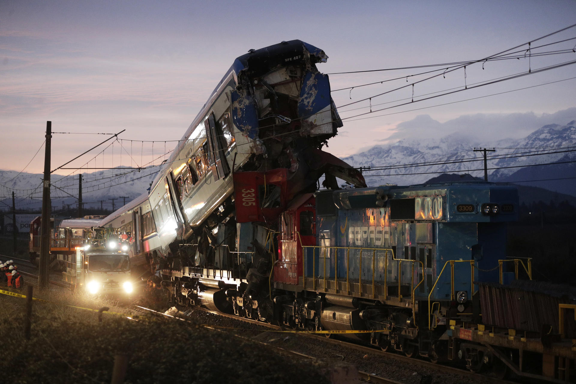 Choque de trenes en Chile deja dos muertos y varios heridos (Videos)