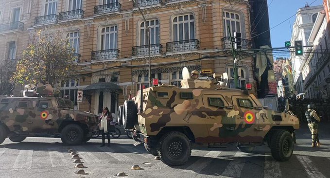 VIDEOS: Así fue como Juan José Zúñiga huyó del Palacio Quemado tras intento de golpe de Estado