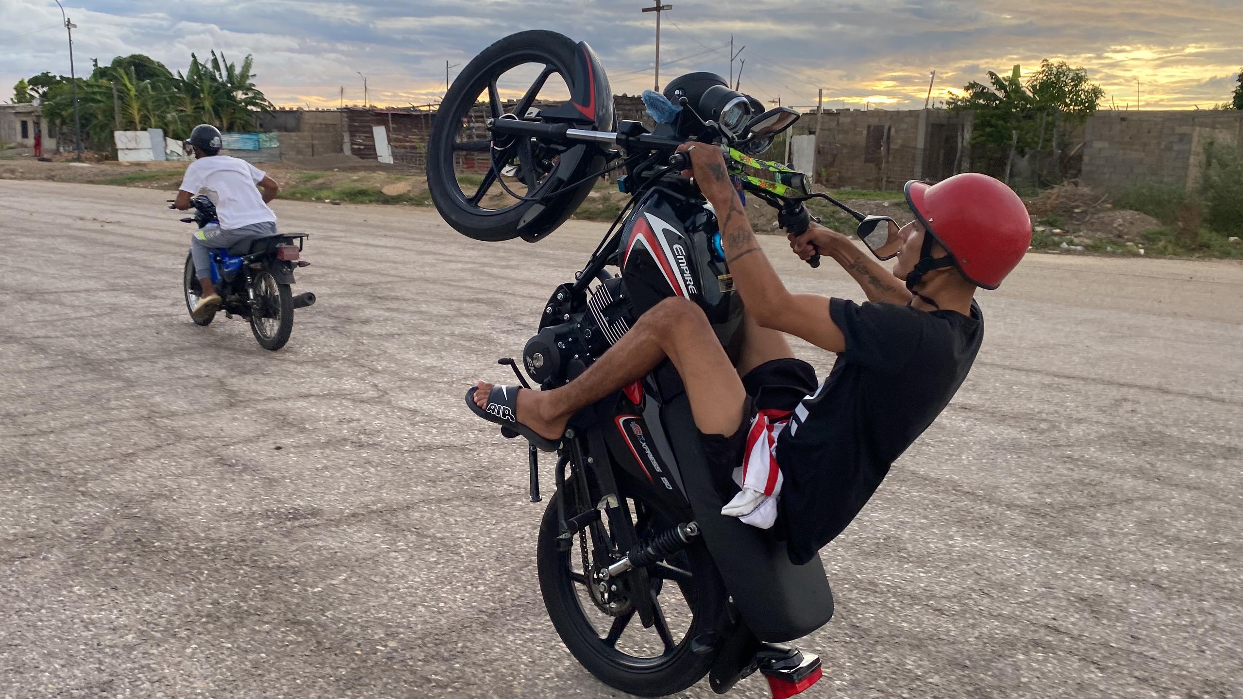 Motopiruetismo, una decisión improvisada que pudiera desencadenar más accidentes viales