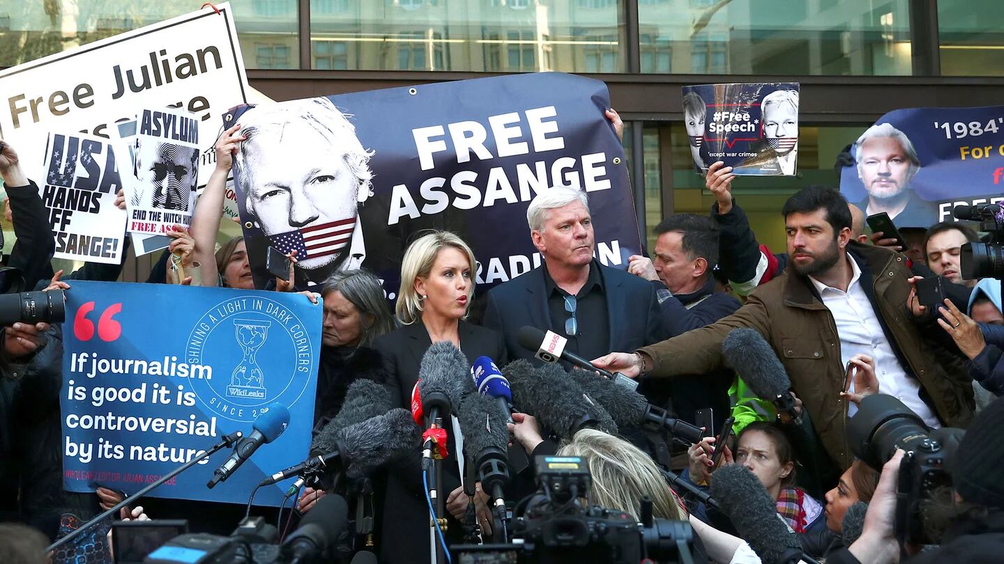 Abogada de Julian Assange denuncia que su caso “sienta un peligroso precedente”