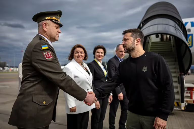 Zelenski y otros 50 líderes mundiales se reúnen en Suiza para una cumbre de paz por Ucrania sin la participación de Putin