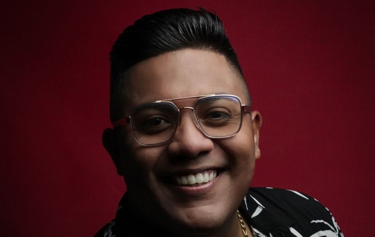 ¡Con todo! Diomer Villegas se posiciona en el mundo de la salsa con “Vuelve a mí”