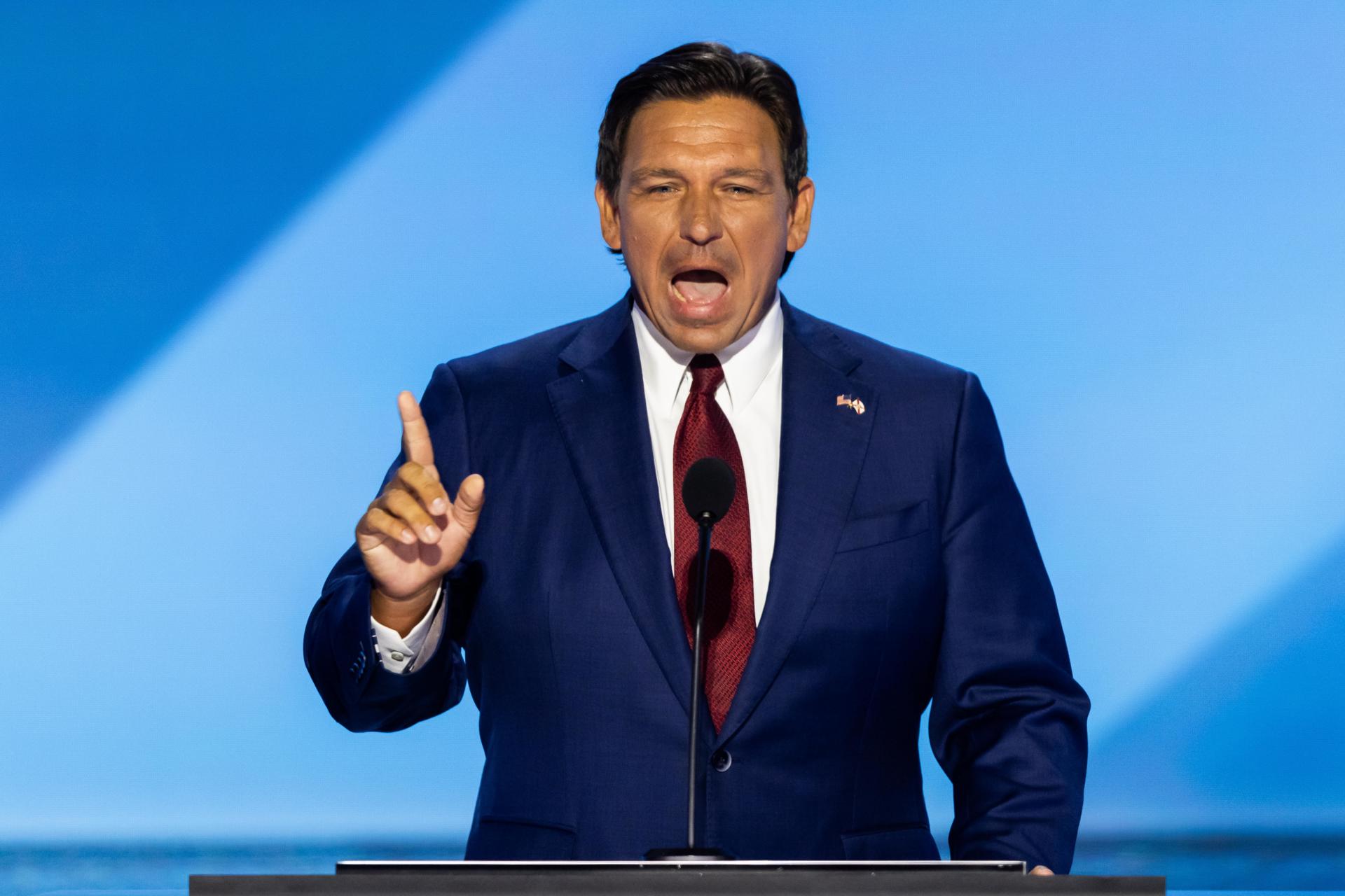 Ron DeSantis rechaza llamada de Joe Biden y Kamala Harris para hablar sobre huracanes