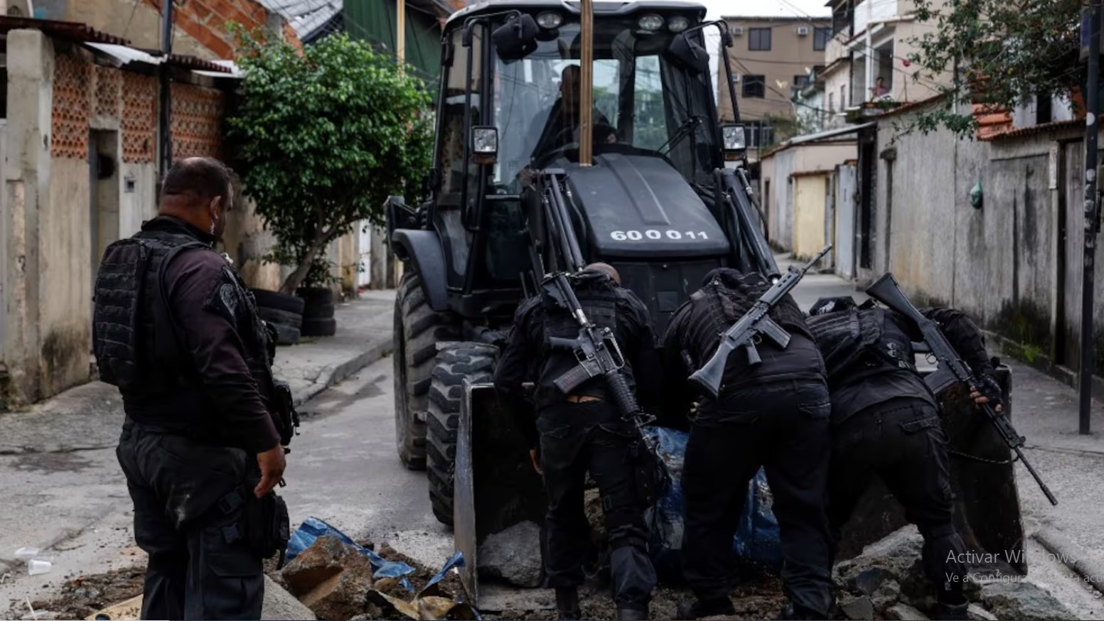 Megaoperativo policial en Río de Janeiro: miles de agentes entraron en favelas para frenar la guerra narco