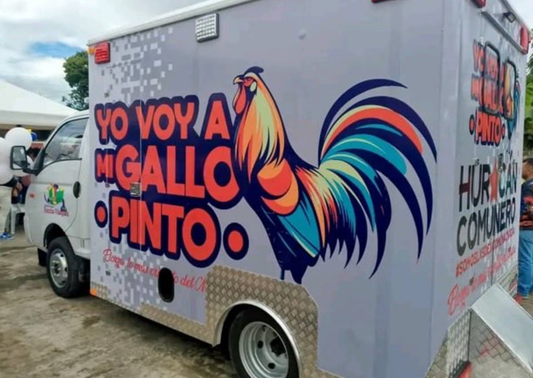 Elvis Amoroso se hace el loco mientras Nicolás Maduro le pone su “gallo pinto” a las ambulancias