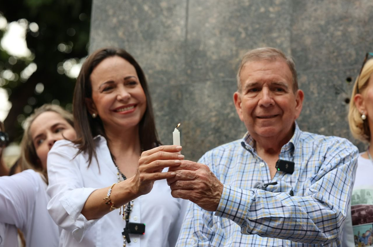 María Corina Machado felicitó a los comanditos y les instó a movilizarse de manera cívica y ordenada