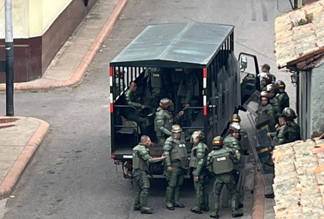 Militares con trajes antimotín toman varias calles y avenidas del Táchira