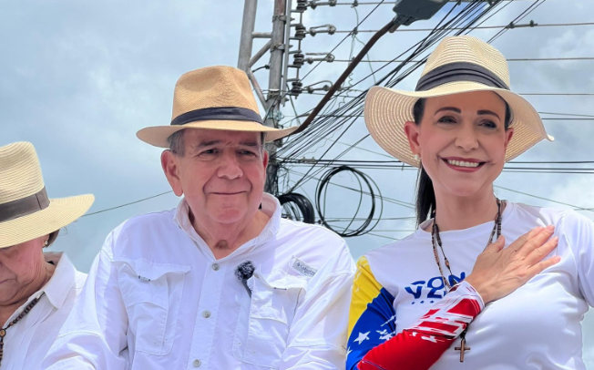 Arrancó caravana de Edmundo González y María Corina Machado en Barinas este #6Jul (VIDEOS)