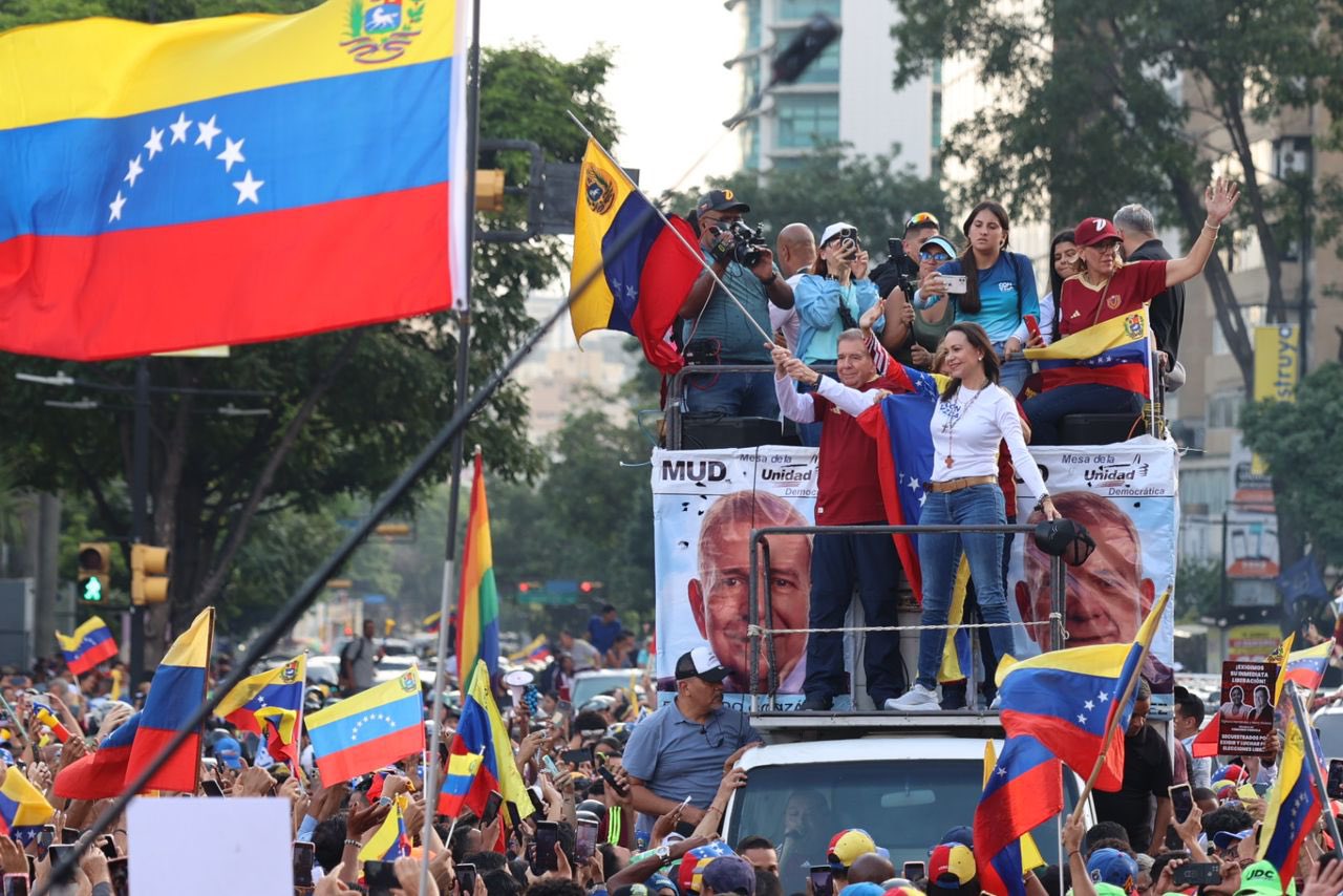 Impresionante VIDEO 360° de la marcha de María Corina Machado y Edmundo González en Altamira