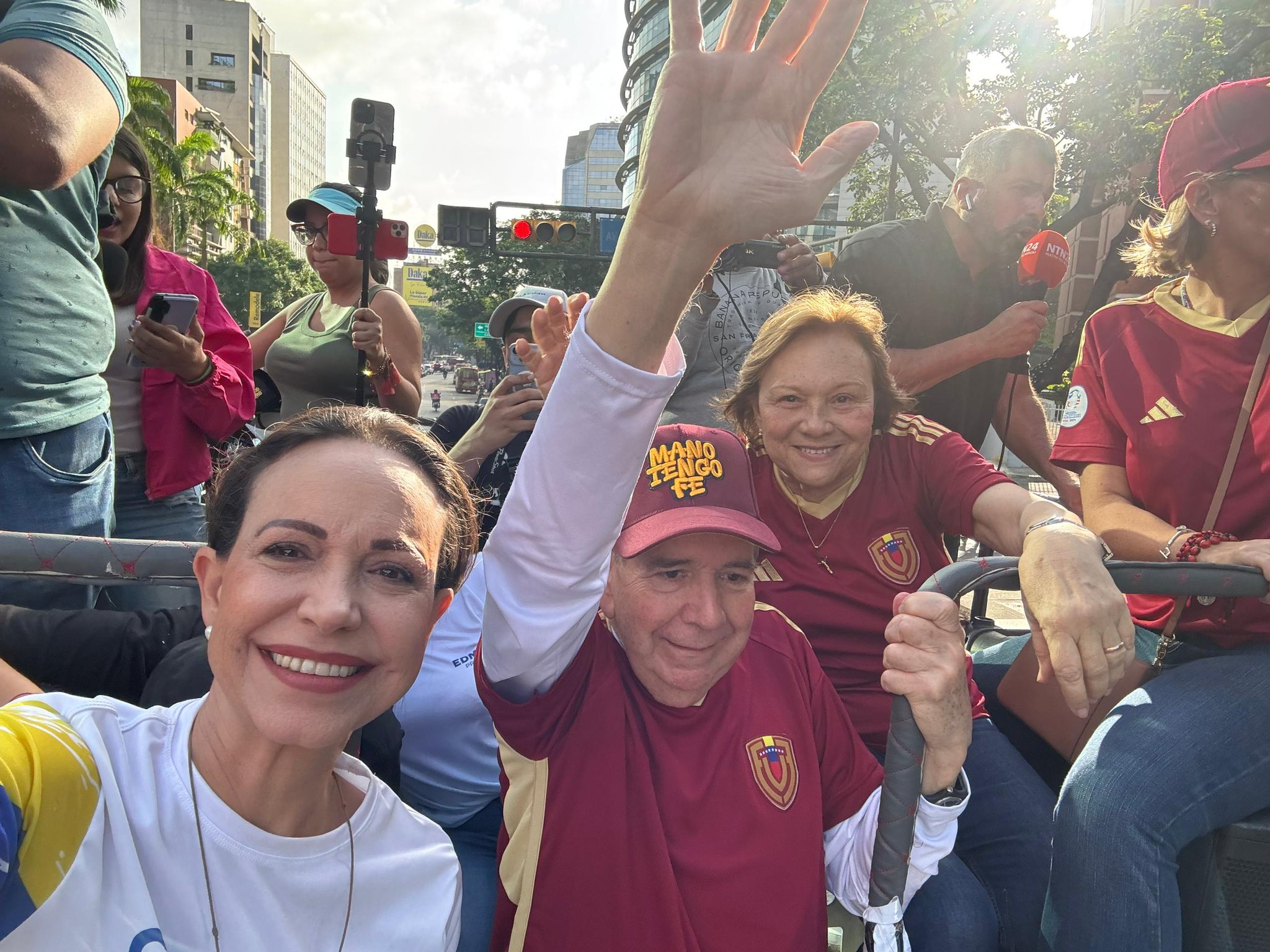 “Arrancamos, Venezuela”: la FOTO con la que Edmundo González y María Corina Machado comenzaron la campaña