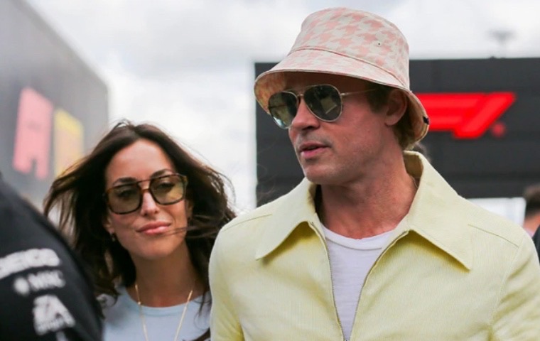 Brad Pitt se deja ver en público con su novia Inés de Ramón en la Fórmula 1 (FOTOS)