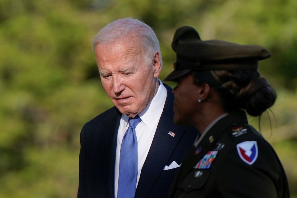 Biden tropieza con sus palabras al intentar estabilizar su campaña de reelección