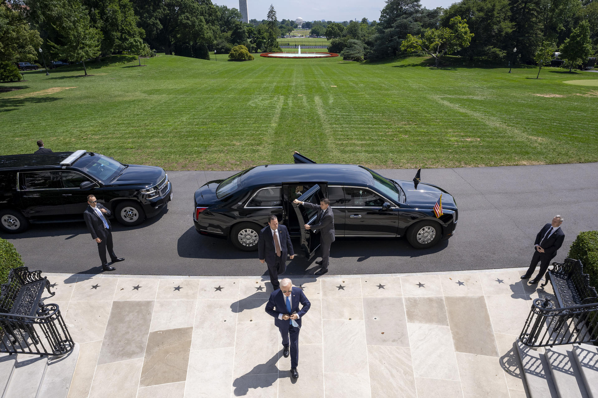 Biden celebró su regreso a la Casa Blanca tras haber estado aislado con Covid