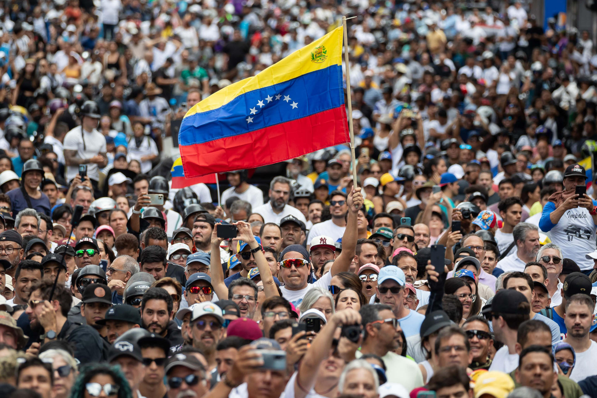 Fundación venezolana en Ecuador ha recibido unas 800 solicitudes de migrantes tras elecciones