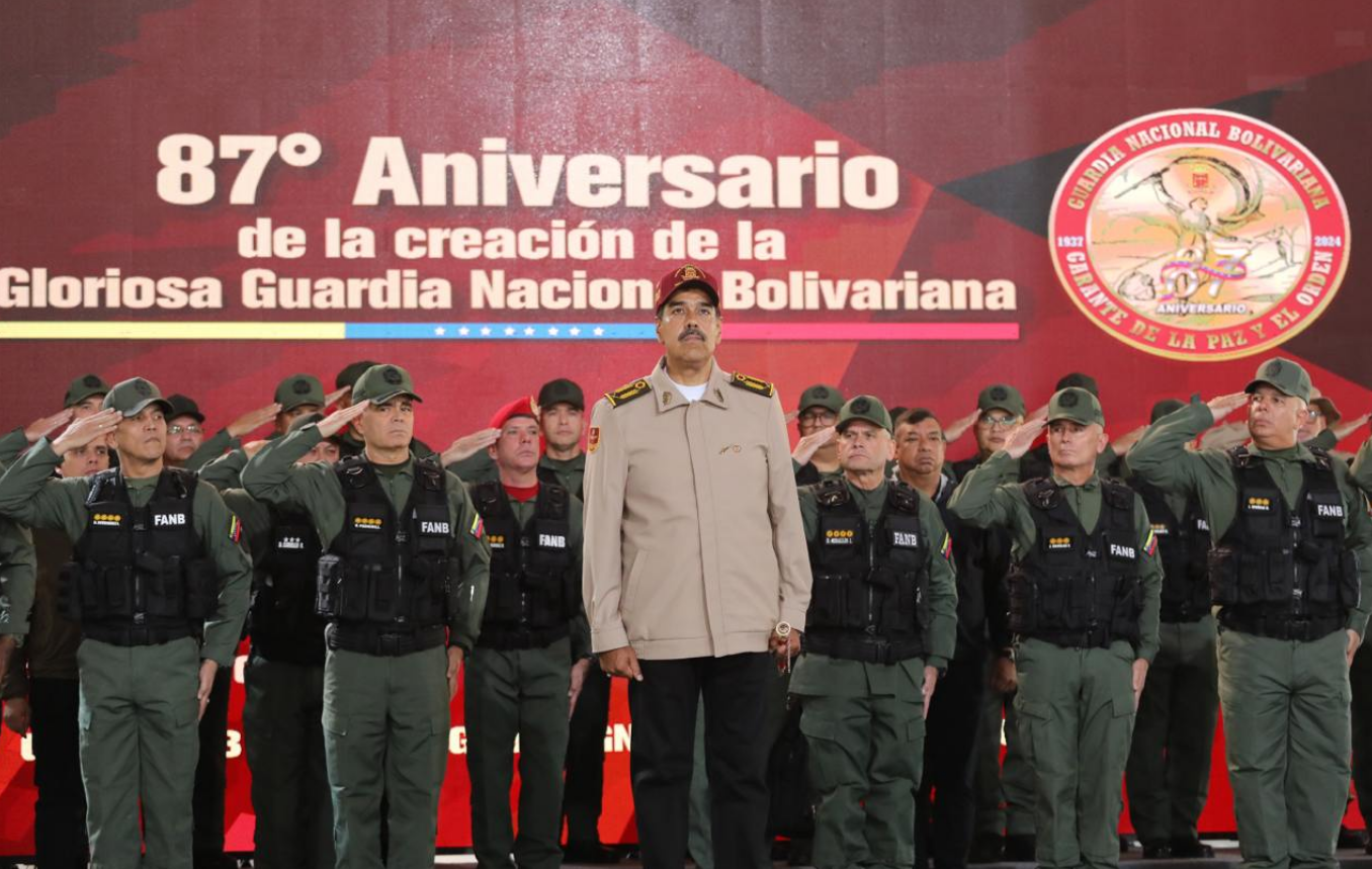 Maduro: Enfrentamos en las calles de Venezuela un golpe de Estado ciberfascista y criminal