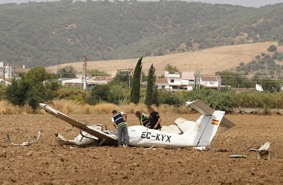 Caída de una avioneta sobre el campo dejó al menos un muerto en España