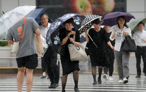 El tifón Shanshan se acerca al sudoeste de Japón y preocupa al resto del país