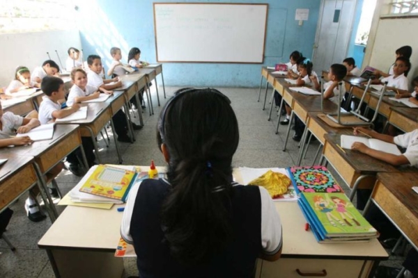 ¿Cuál debería ser el salario de un docente en Venezuela este nuevo año escolar?