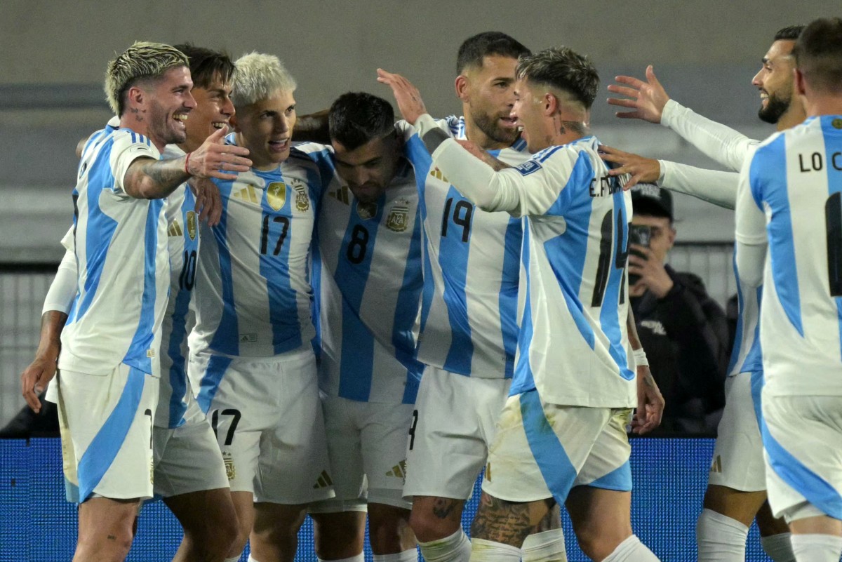 Argentina se lució sin Lionel Messi frente a Chile en la despedida de Ángel Di María