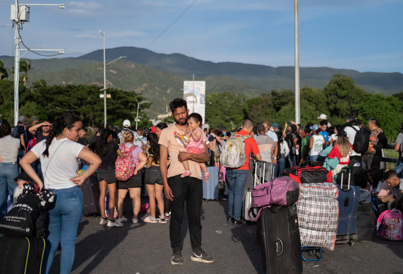 El País: Frontera colombiana aguarda con nerviosismo el desenlace de la crisis electoral de Venezuela