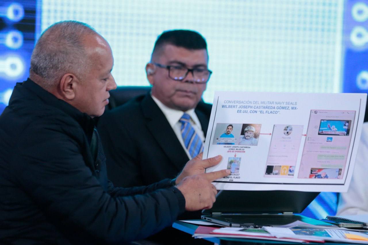 Diosdado Cabello habló sobre un nuevo lote de armas decomisadas y apuntó contra el Tren de Aragua