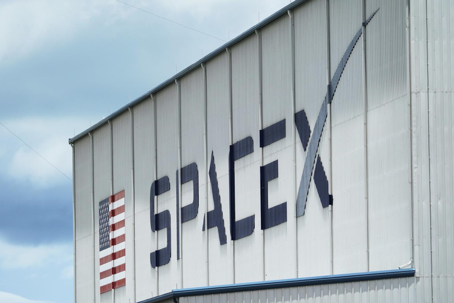 SpaceX podría tener que pagar multa por supuestas infracciones de seguridad