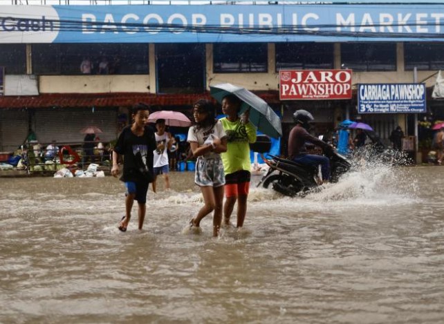 Al menos dos muertos y diez heridos por una tormenta tropical en la isla filipina de Luzón