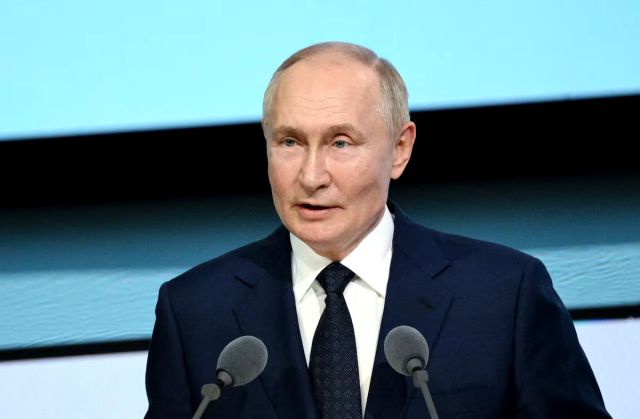 Vladimir Putin- Foto por Sputnik