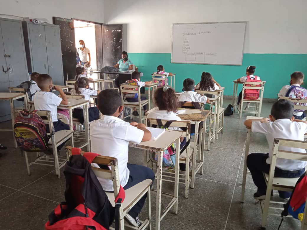 Las condiciones en las aulas son deficientes para el regreso a clases en Aragua