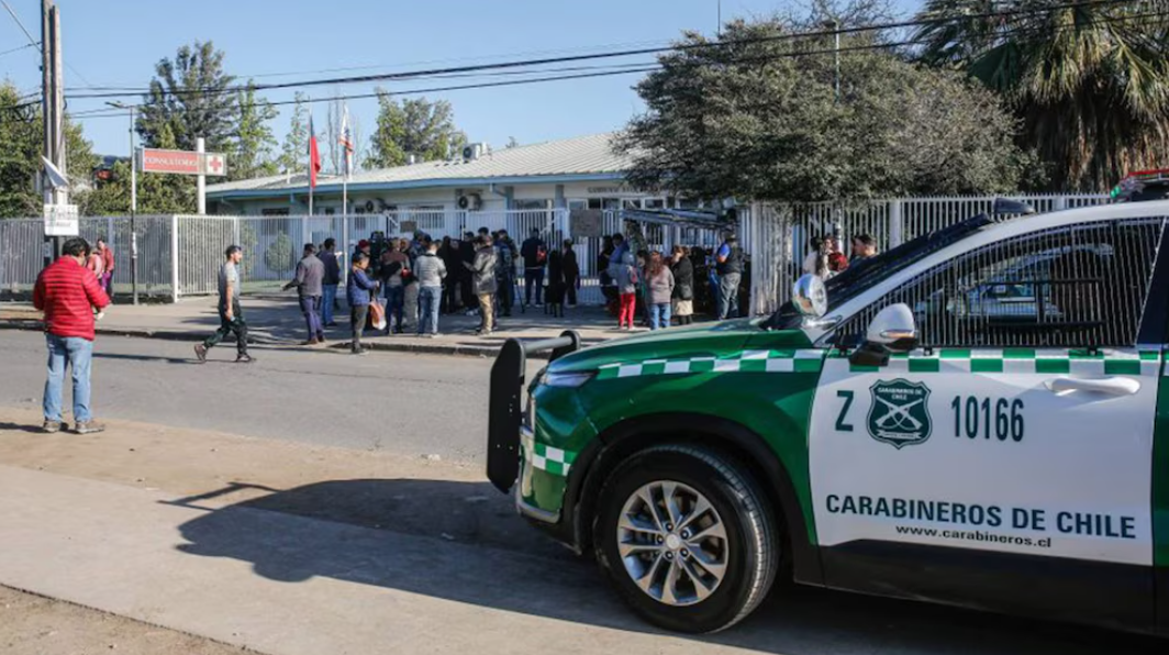 Balacera en Santiago de Chile dejó un muerto y tres niños heridos