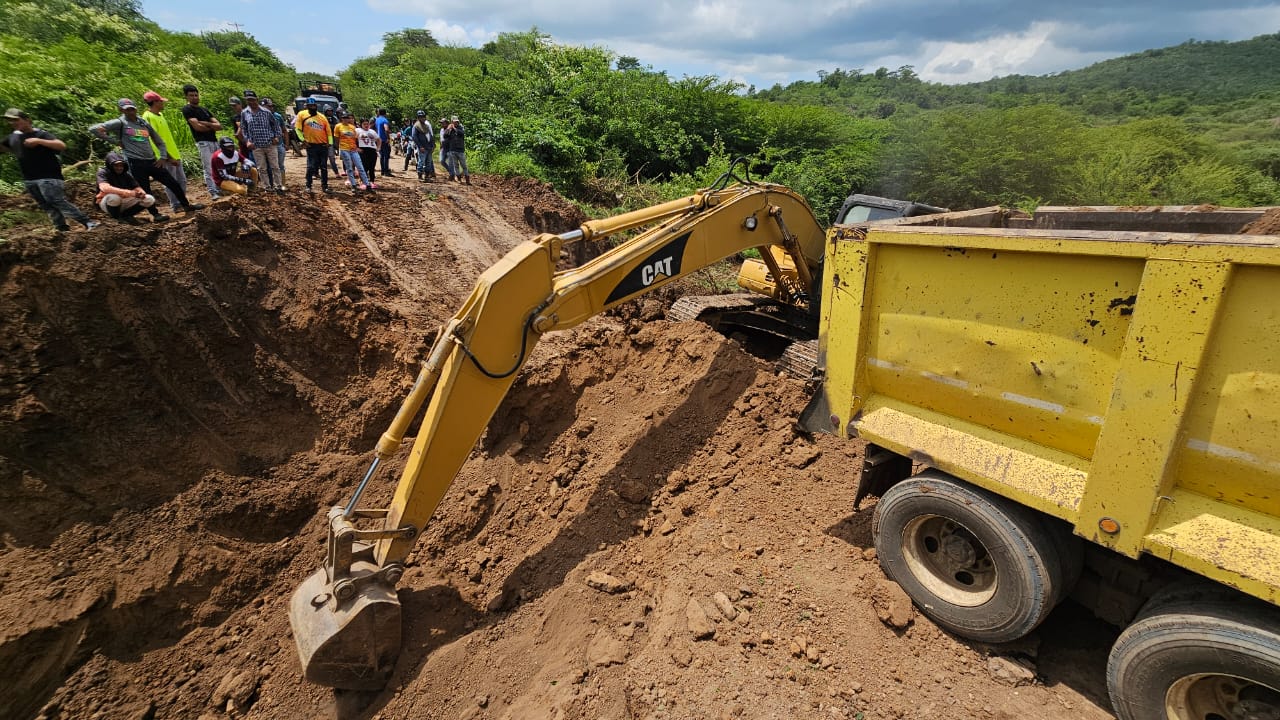 Habilitan centros de acopio para ayudar a afectados por las lluvias en Falcón