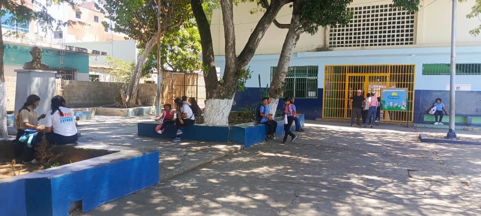 Docentes de Nueva Esparta inician año escolar con “horarios mosaicos”