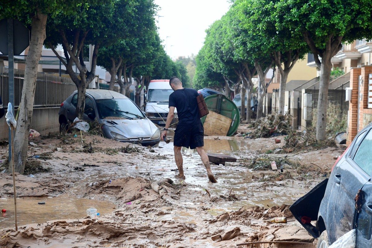 Pedro Sánchez rompió el silencio en medio de las dramáticas inundaciones en España