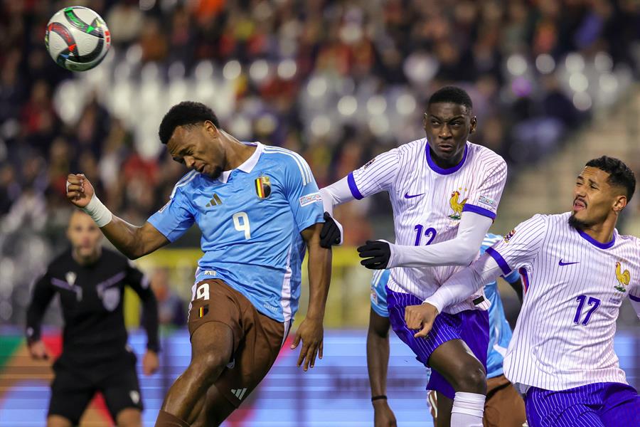 Francia tuvo que resistir con un jugador menos para vencer a Bélgica en la Nations League