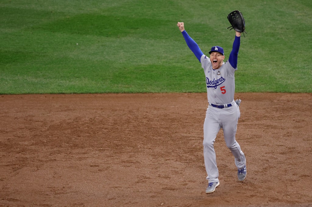 Freddie Freeman se alzó como el MVP de la Serie Mundial