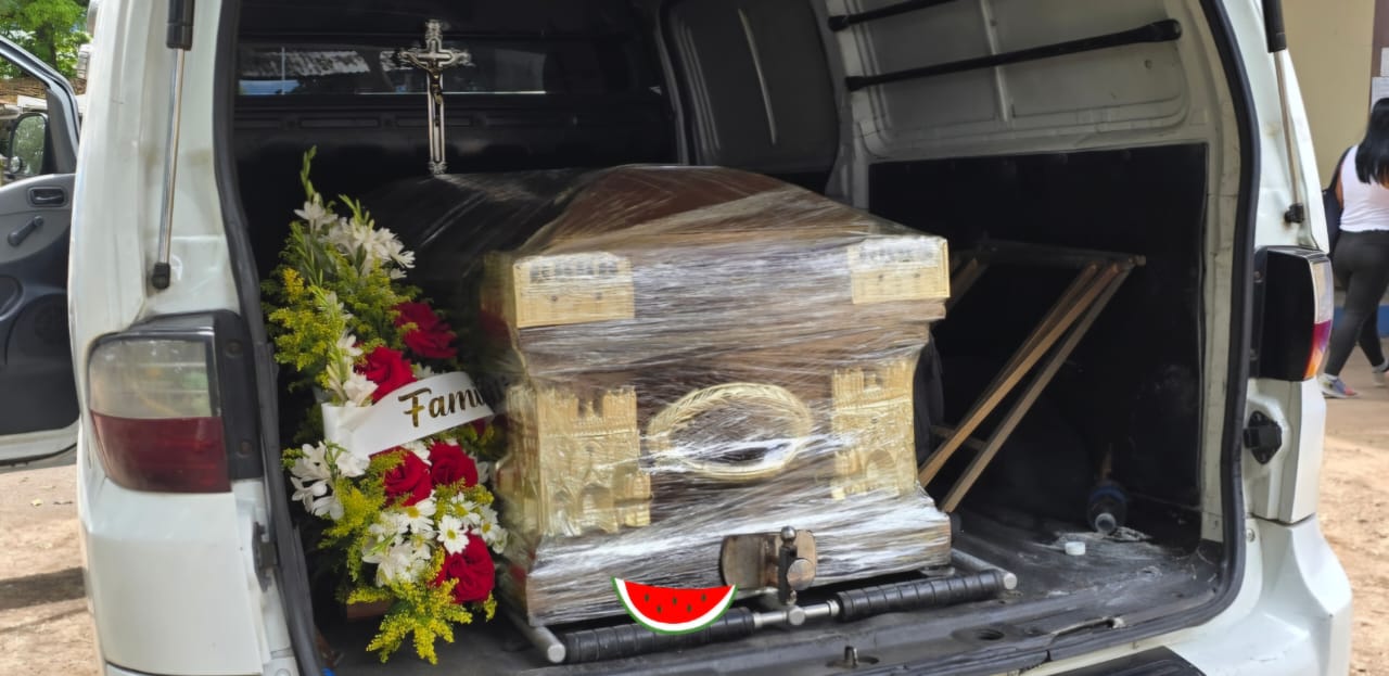 Edwin Santos’ body, Venezuelan political leader, was delivered to relatives at the municipal cemetery of San Cristóbal