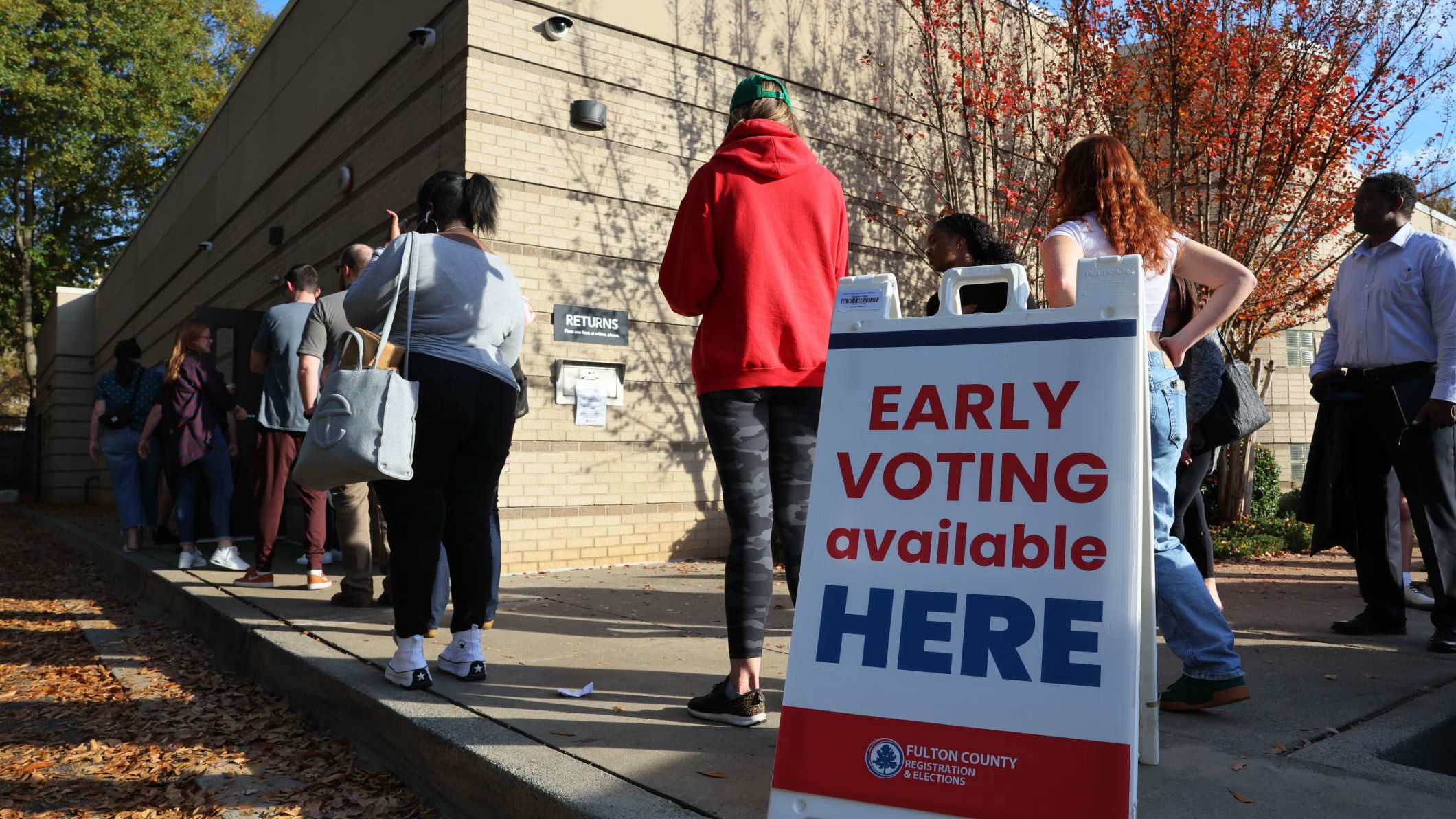 Cerca de 33 millones de personas ya han votado de manera anticipada en Estados Unidos