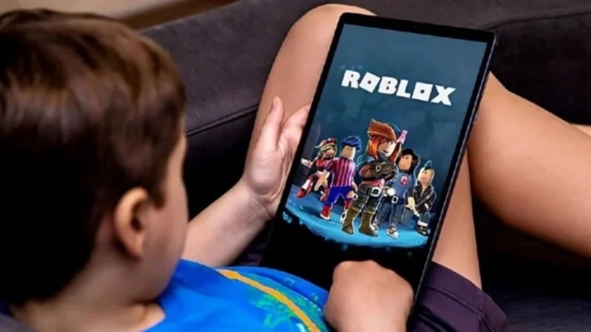 El modus operandi que aplican depredadores sexuales en videojuego Roblox, según el Cicpc