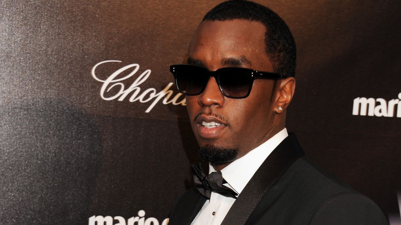 Resurge VIDEO de Sean “Diddy” Combs invitando a una actriz de 12 años a una fiesta