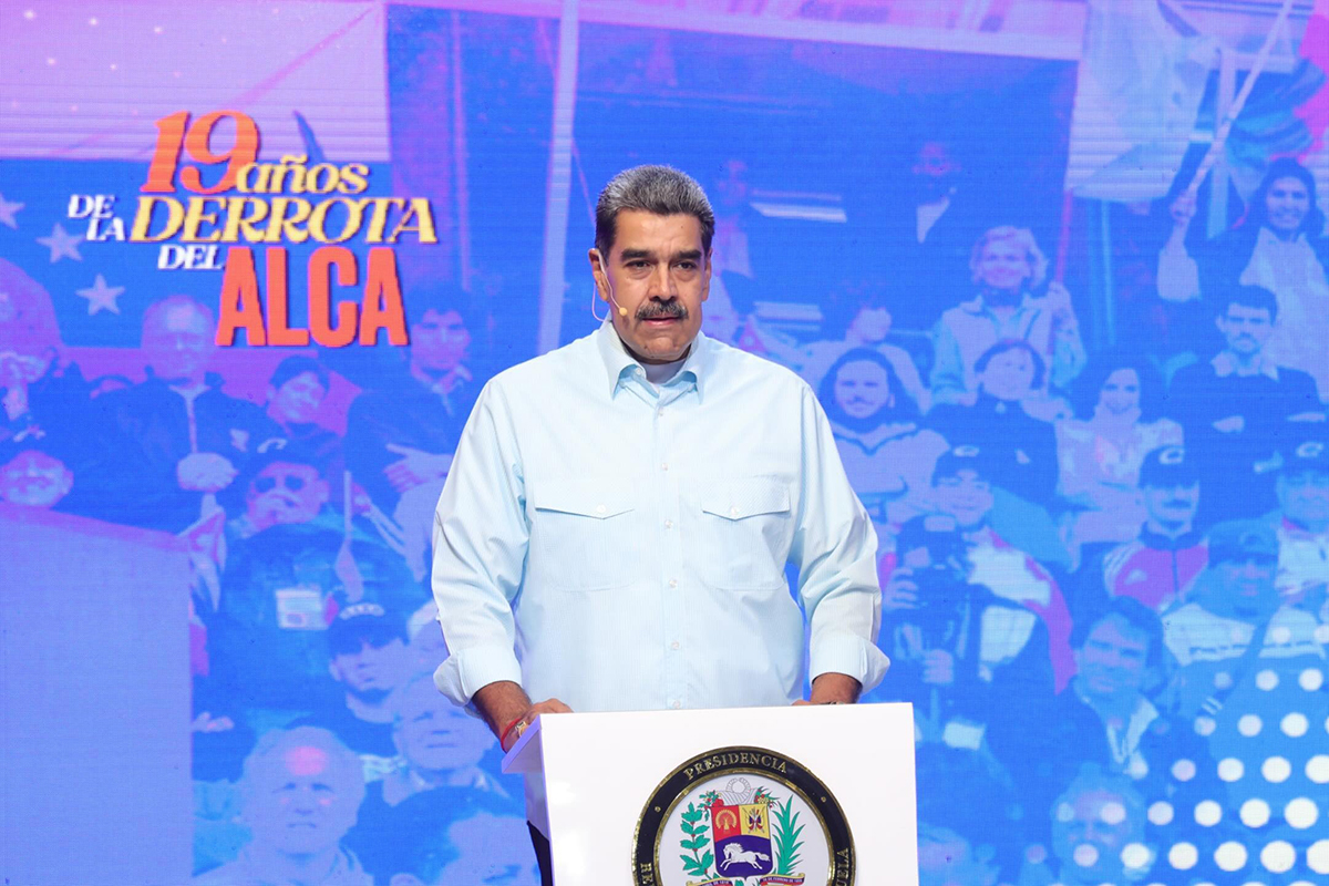 A menos de 24 horas para las elecciones, Maduro no frenó el ímpetu de sus ataques hacia EEUU