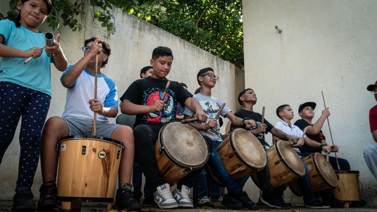 Más de 70 escuelas municipales de la gaita rendirán homenaje a Renato Aguirre González este #12Nov en Maracaibo