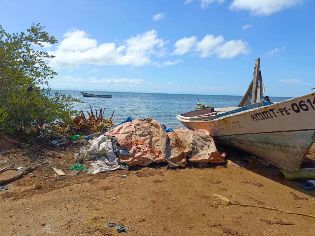 Culmina el año y los afectados por los 65 derrames de crudo en el Golfete de Coro no ven soluciones