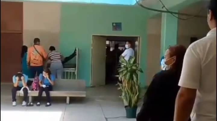 Retomaron clases “por internet” en el liceo de Pedraza donde se intoxicaron 94 personas