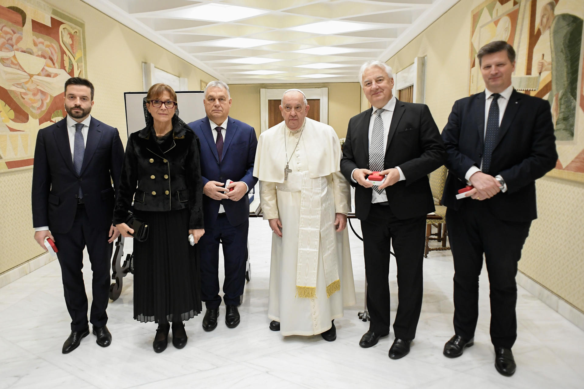 El papa Francisco se reunió con Viktor Orbán para hablar de paz