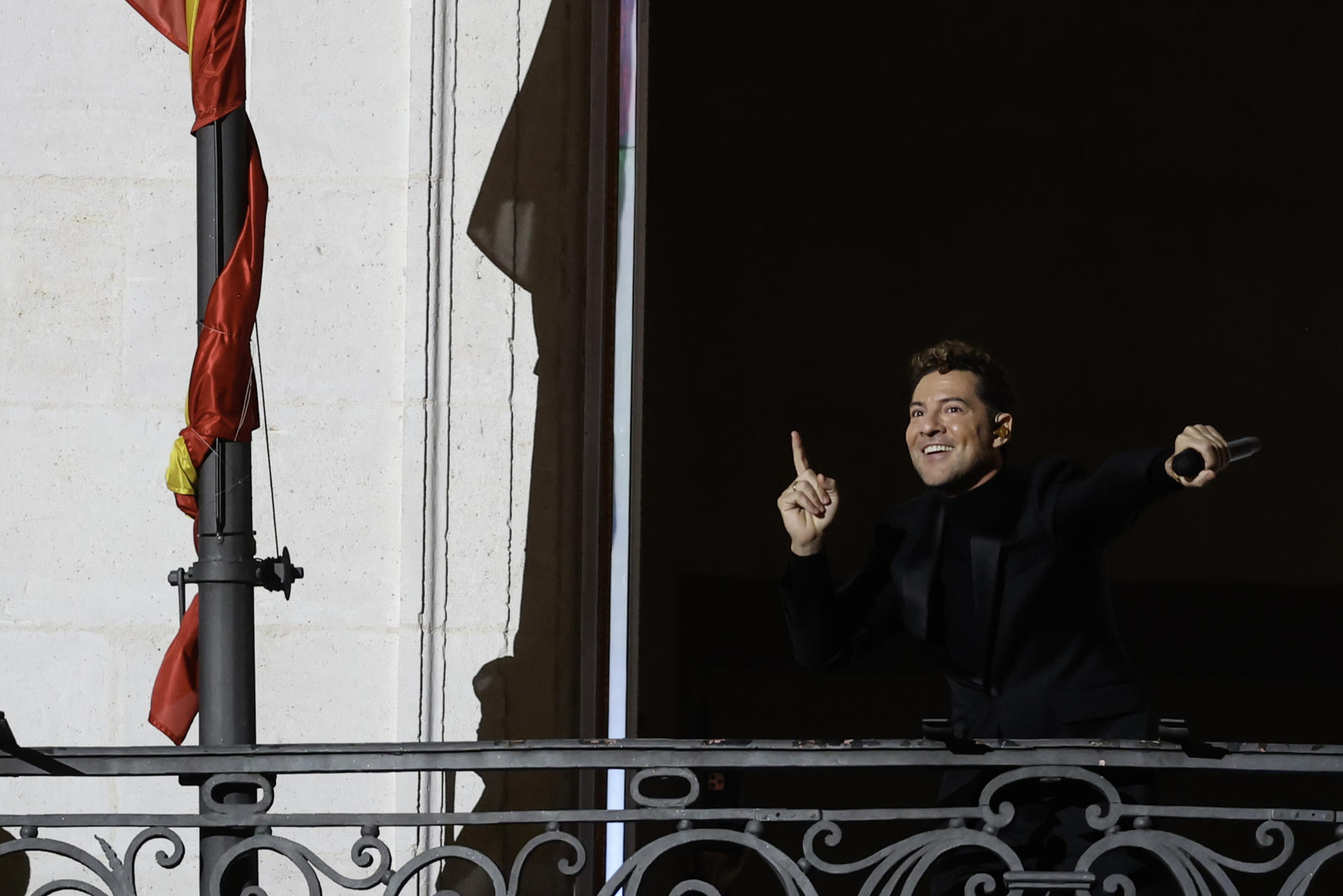 David Bisbal deleitó a Madrid al ritmo del villancico venezolano “Mi burrito sabanero” (VIDEO)