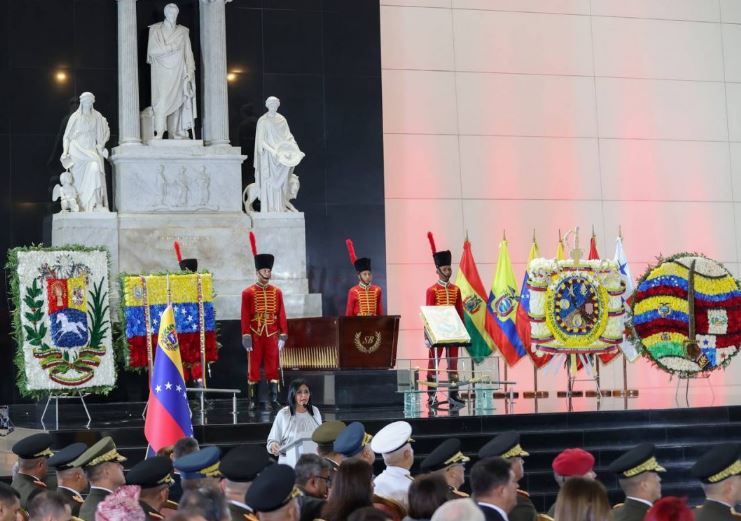 La arremetida de Delcy Rodríguez contra Canadá por sancionar a cinco funcionarios del chavismo