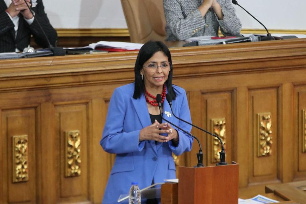 Delcy Rodríguez vociferó desde el Parlamento que “hoy existe el pleno abastecimiento en Venezuela”