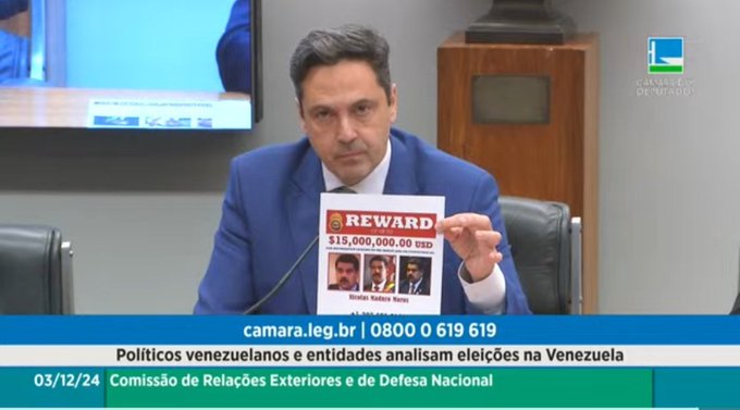 Cartel de recompensa por la captura de Nicolás Maduro fue mostrado en Cámara de Diputados de Brasil