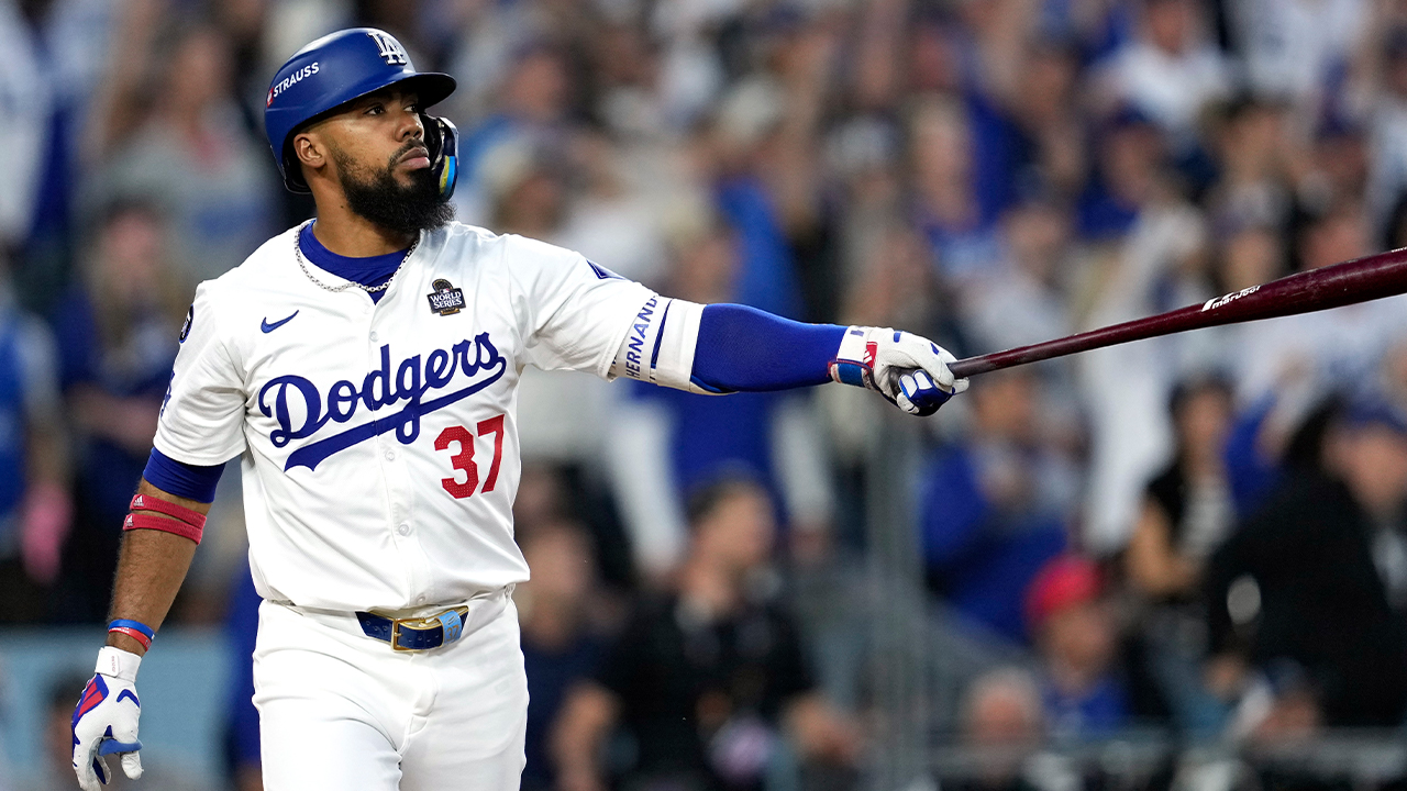 Dominicano Teoscar Hernández renovó su contrato por tres años más con Los Dodgers