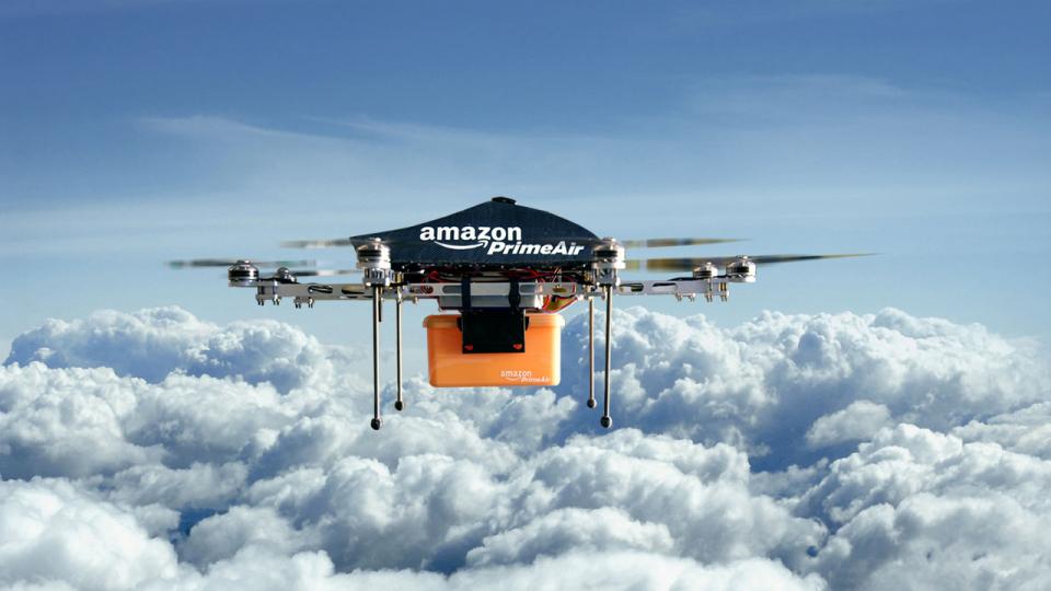 Amazon realizó con éxito su primera prueba de vuelo de entrega con drones en Italia